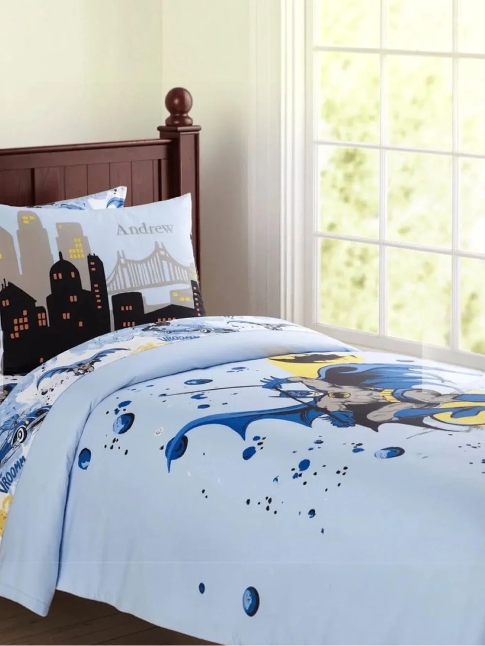 Pottery Barn Kids BATMAN Cityscape Duvet Cover & Sheet
